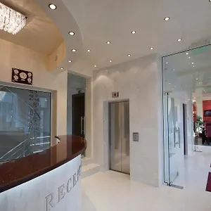 3* Szálloda Aris